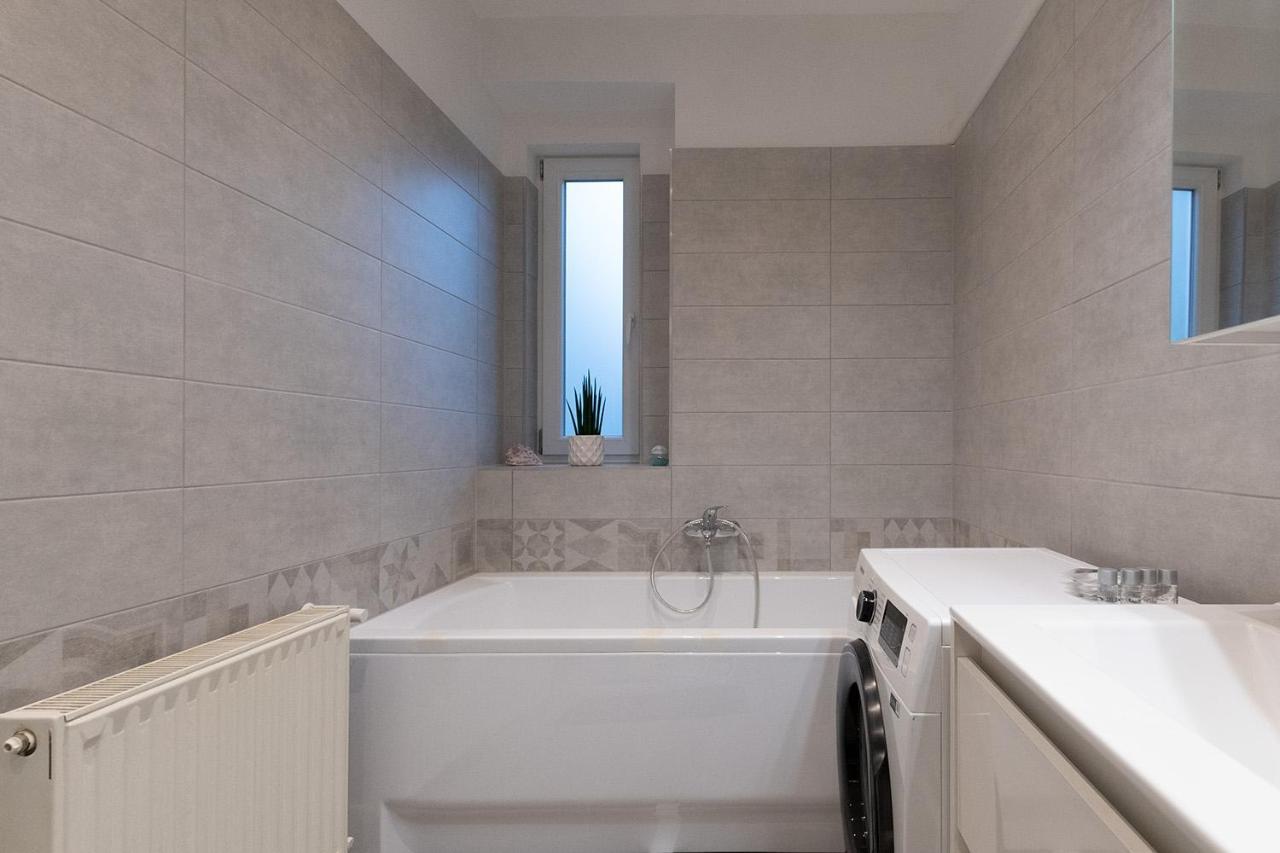 Flora Lak Apartment Sopron Exterior foto